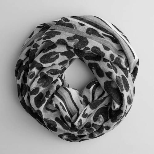 Lizzy Scarf Scunchie image 0